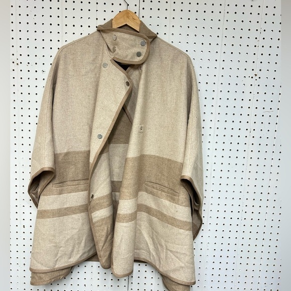 Vince Wool Plaid Cape - Picture 2 of 7